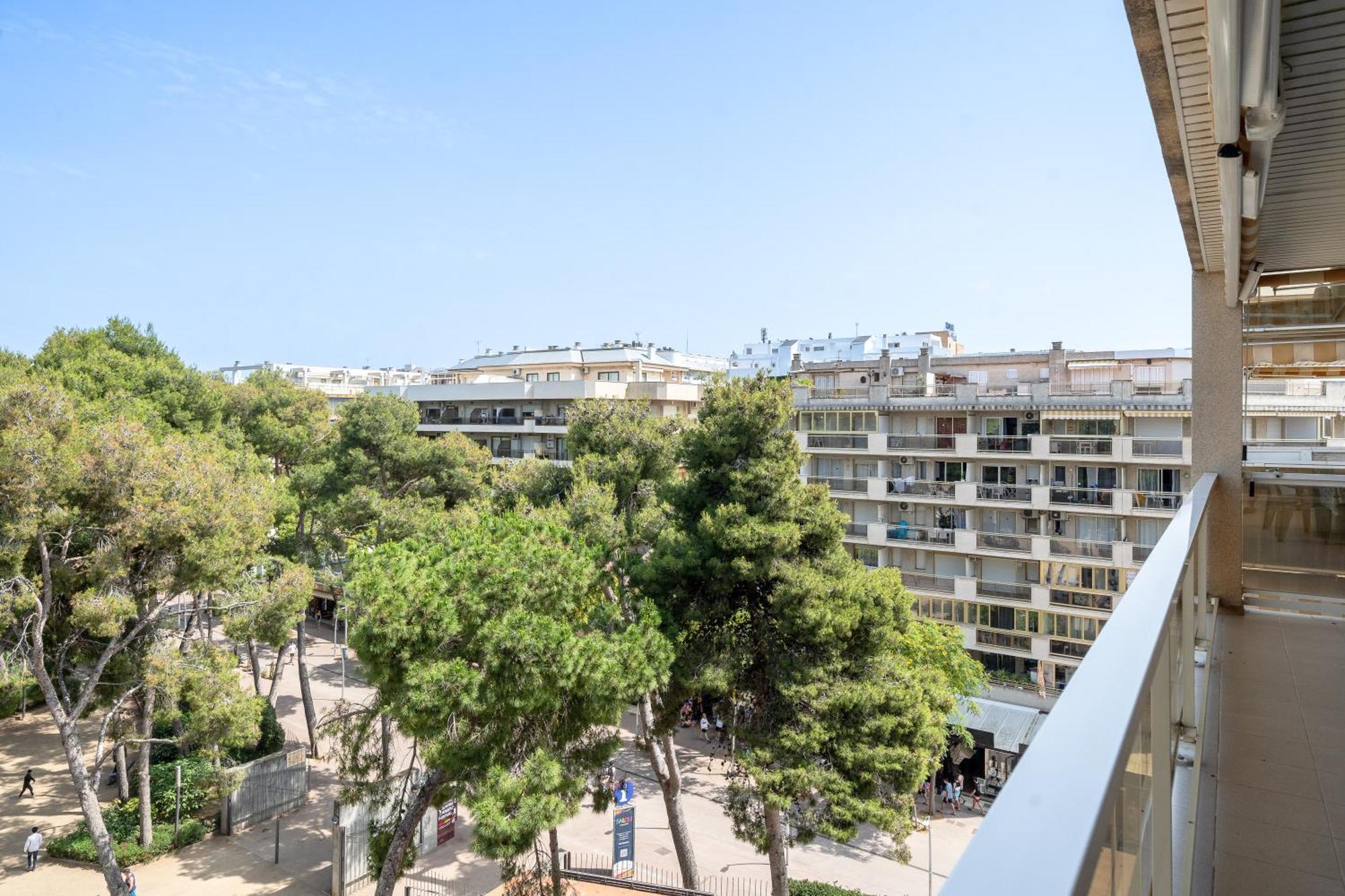 Rentalmar Central Park Salou Buitenkant foto